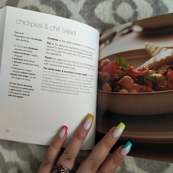 200 budget meals hamlyn cookbook recipe book simple low cost - Picture 4 of 5